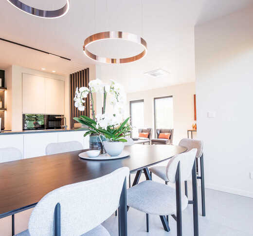 Verbouwing van een voormalig bankkantoor tot appartement